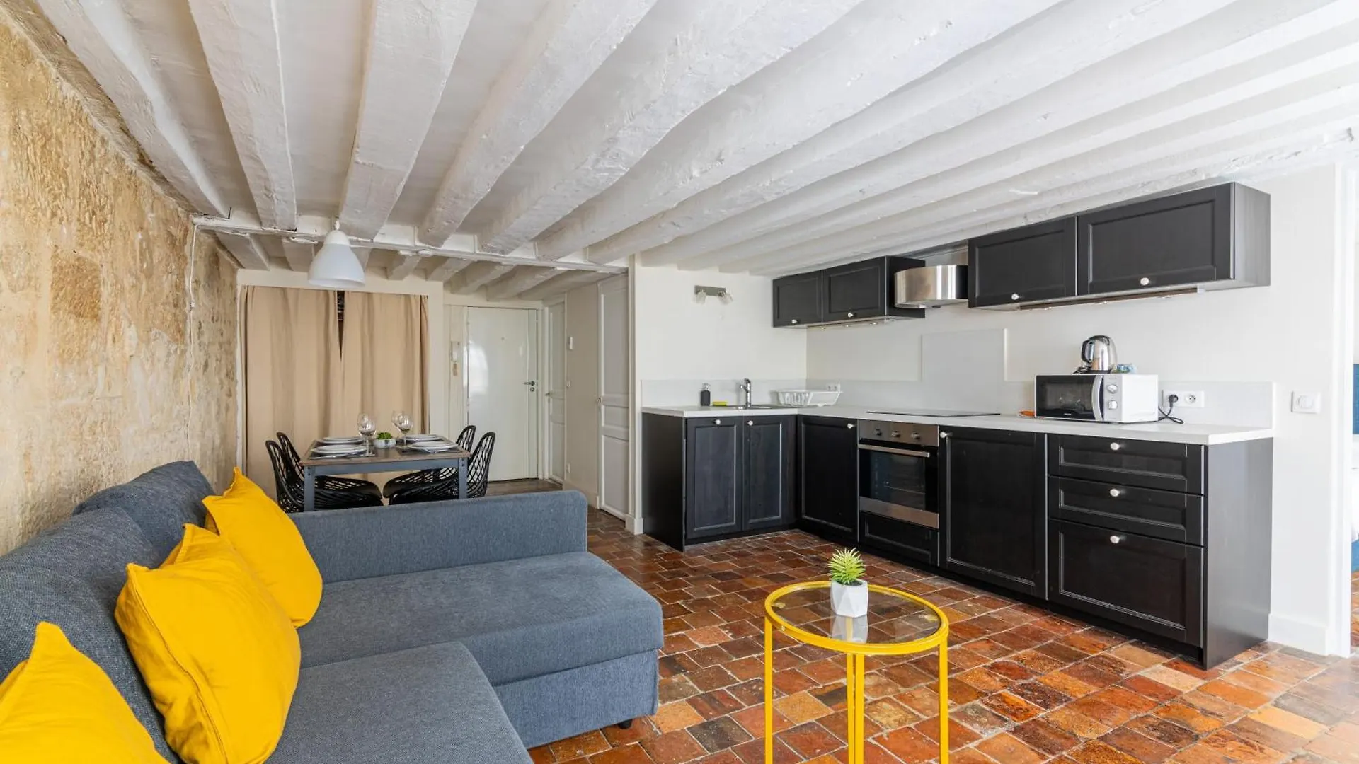 Au Coeur De Ile Saint-louis Free Netflix Paris